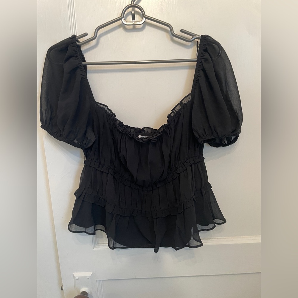 ASTR black ruched top